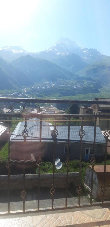 Hotel Iveria Kazbegi Exterior foto