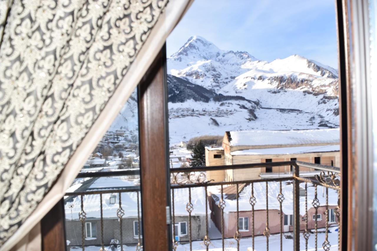 Hotel Iveria Kazbegi Exterior foto
